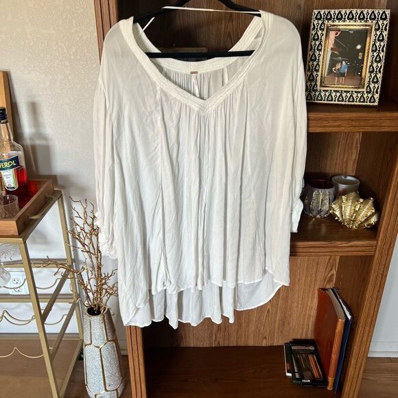 FREE PEOPLE CATCH ME IF YOU CAN BLOUSE - Picture 3 of 5